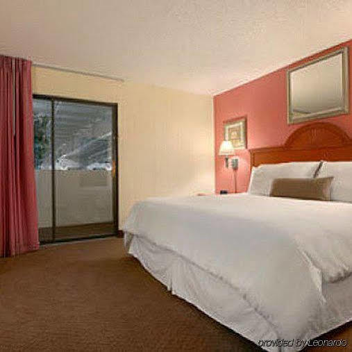 Plaza Hotel And Suites Pine Bluff Zimmer foto